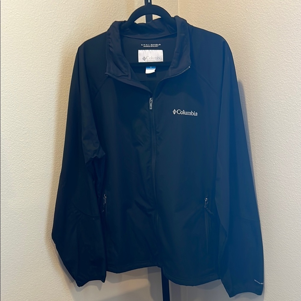 Columbia Black Full-Zip Jacket NWOT